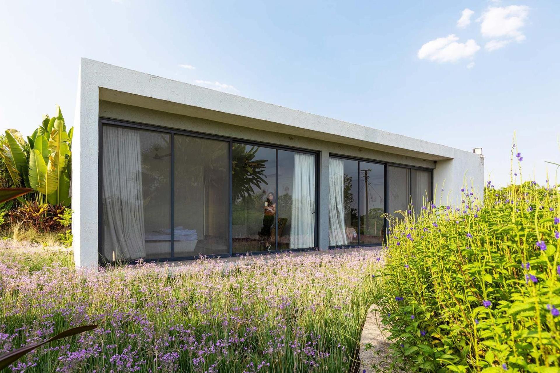 Open House By Stayvista - Nestled In Nature, Featuring A Swimming Pool & Expansive Lawn For A Serene Retreat Shikrapur Екстер'єр фото